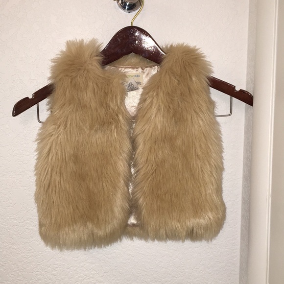 Crewcuts Other - J.Crew Crew Cuts Faux Fur Blonde Vest SZ: XS/S